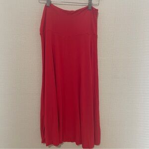 Lock & Love red knit midi skirt. Size: medium